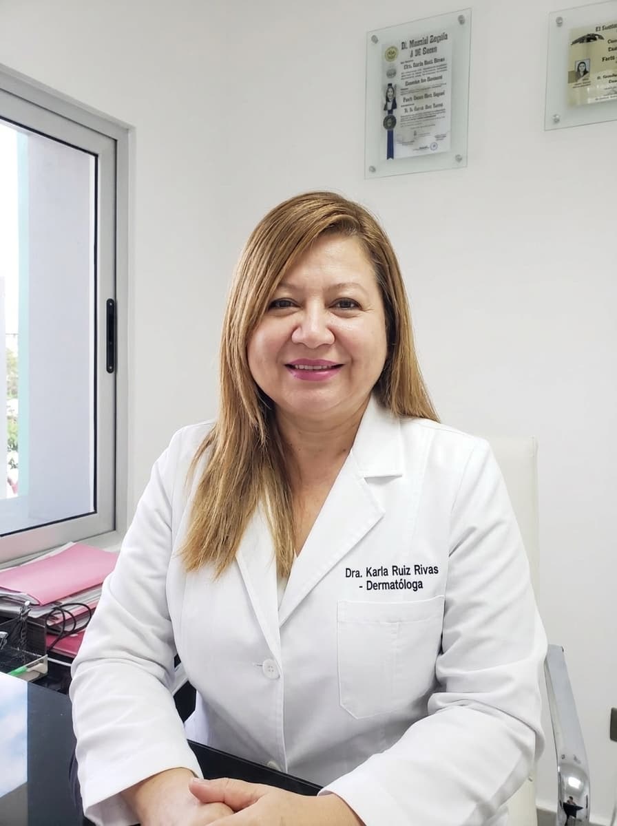 Dra. Karla Ruiz Rivas - Especialista en Dermatología Clínica y Estética